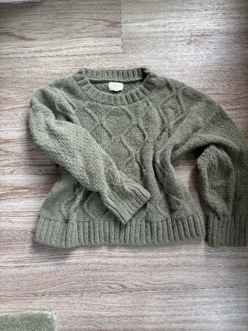 Sage Green Pique Cable-knit sweater, L
